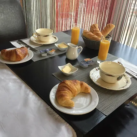 Restaurant Au Coucou Hotel *